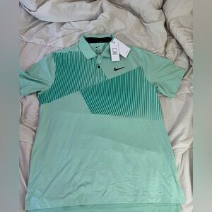 Nike golf polo NWT size medium UNRELEASED !